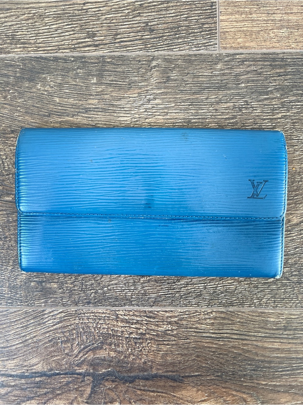 Louis Vuitton Epi Leather Sarah Wallet – Blue